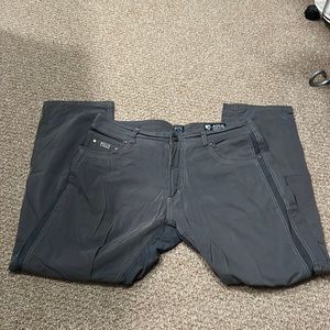 Men’s Kuhl pants